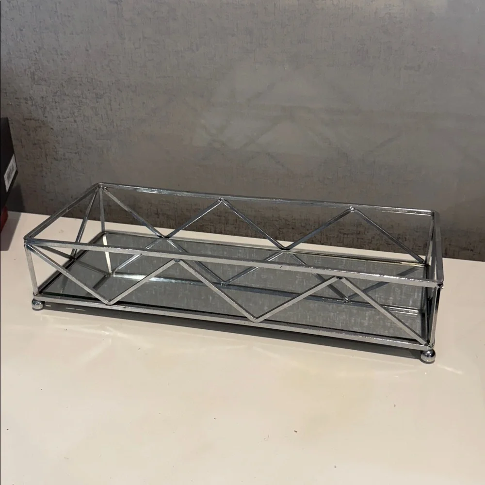 Silver Mirrored Base Rectangular Tray